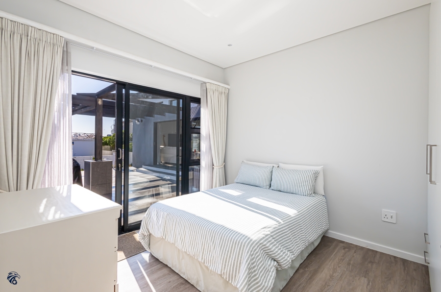 4 Bedroom Property for Sale in Myburgh Park Western Cape